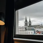 Modern Loft With Airhokey In City Centre