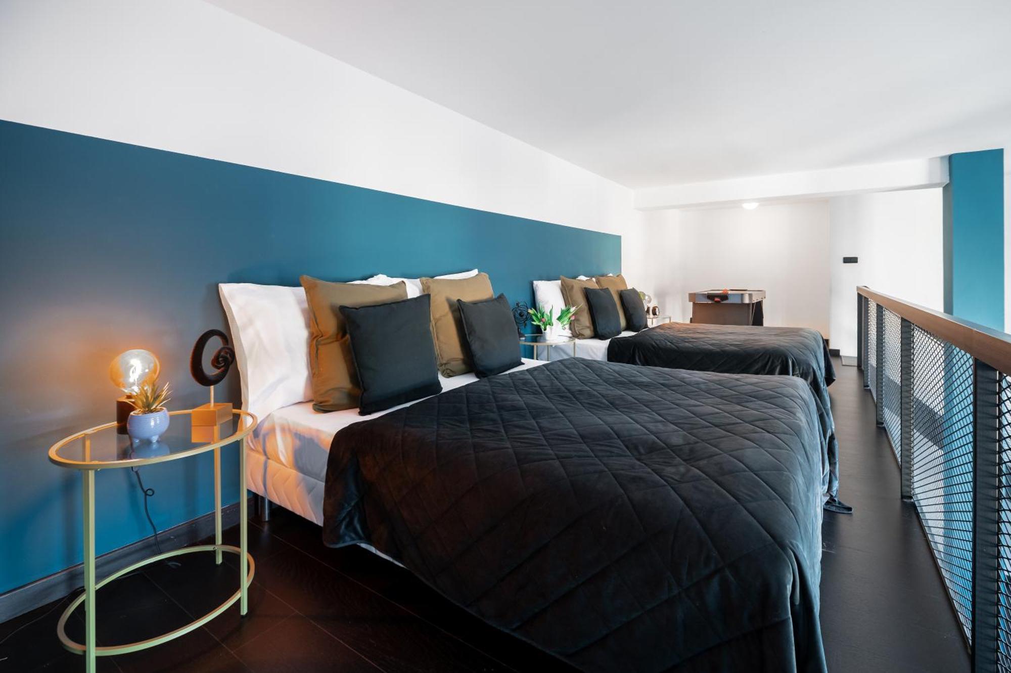 Modern Loft With Airhokey In Centre