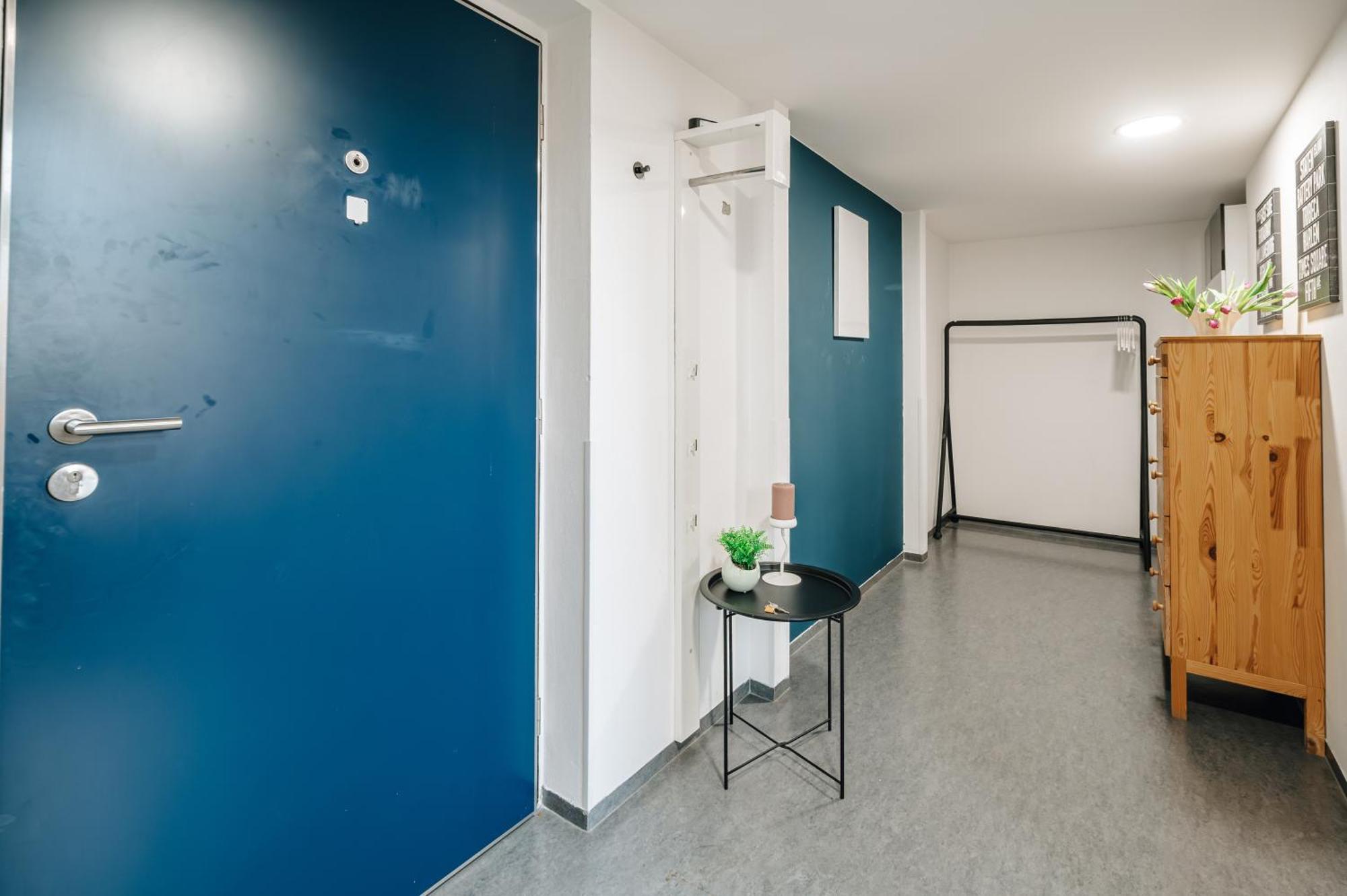 Apartment Modern Loft With Airhokey In Centre *